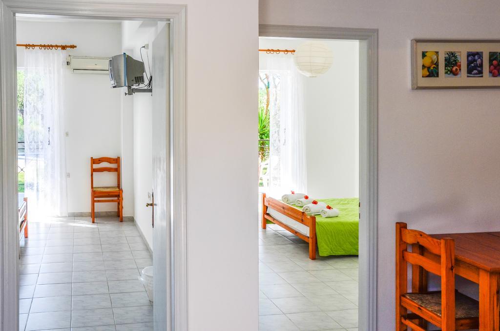 Olive Grove Apts Lithakia  Esterno foto